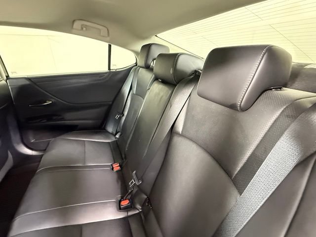 Certified 2023 Lexus ES 300h w/ Premium Package FWD image 27