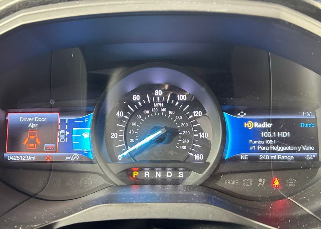 Used 2024 Ford Edge Titanium image 28