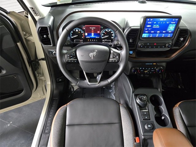 Used 2024 Ford Bronco Sport Outer Banks w/ Tech Package image 16