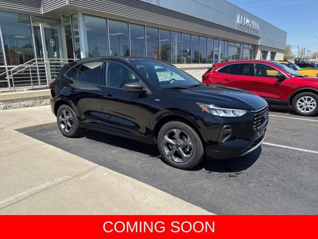 Used 2024 Ford Escape ST-Line w/ Tech Pack #1 AWD/4WD image 1