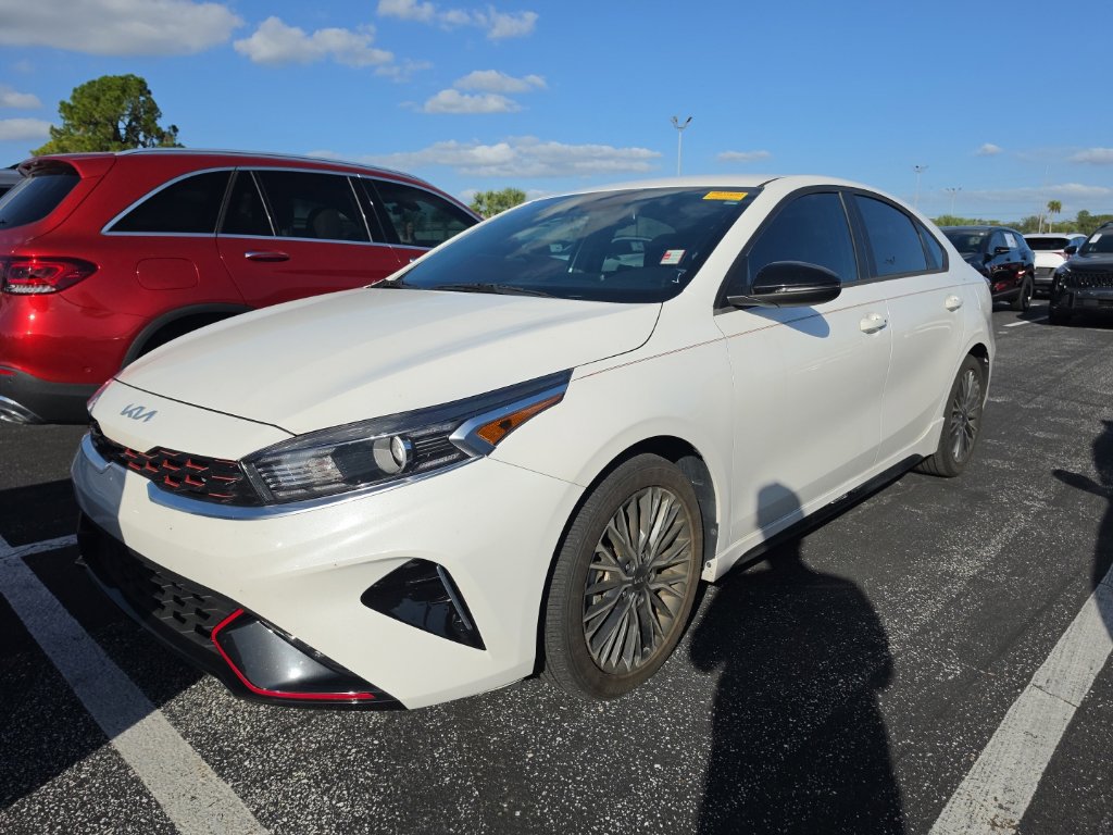 Certified 2023 Kia Forte GT-Line FWD image 4