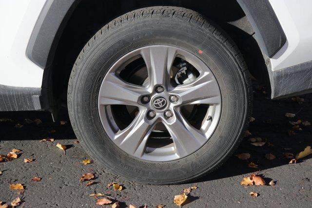 Used 2025 Toyota RAV4 XLE image 10