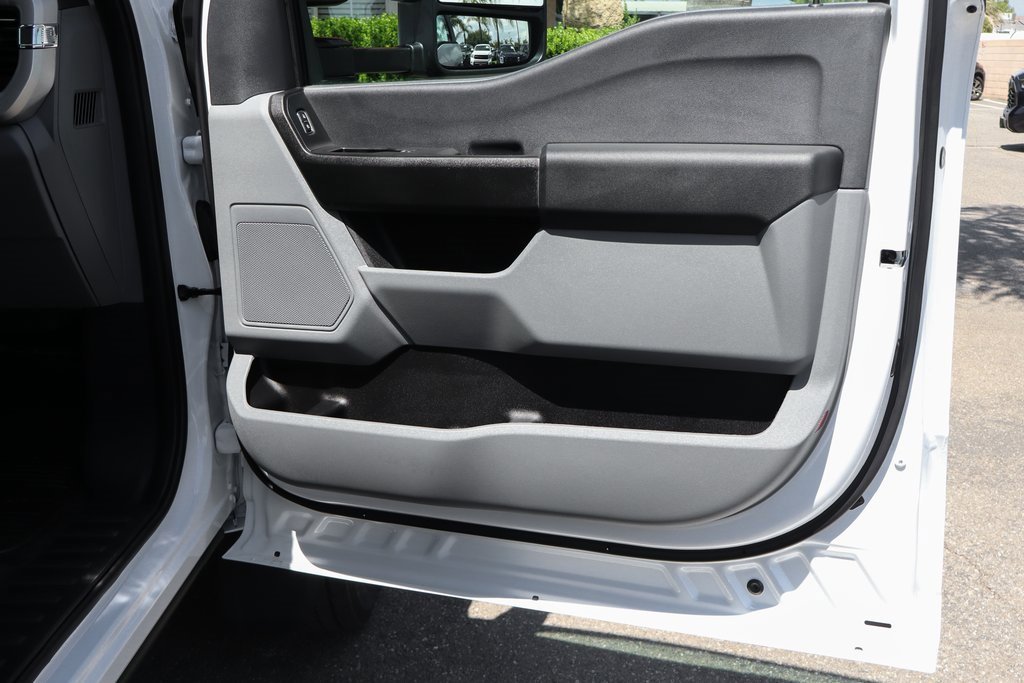 Used 2024 Ford F450 XL w/ XL Chrome Package image 40