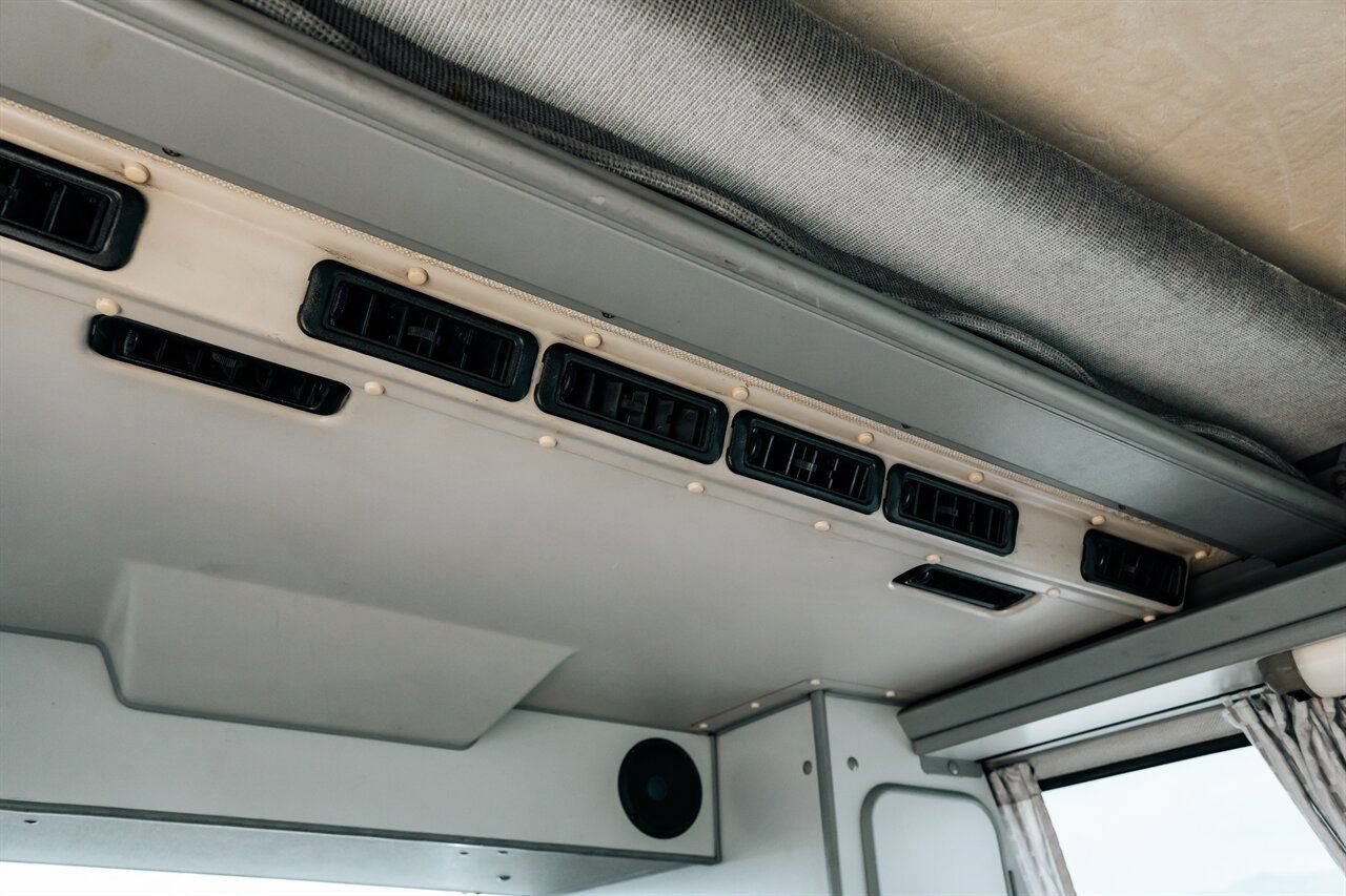 Used 1989 Volkswagen Vanagon GL RWD image 39
