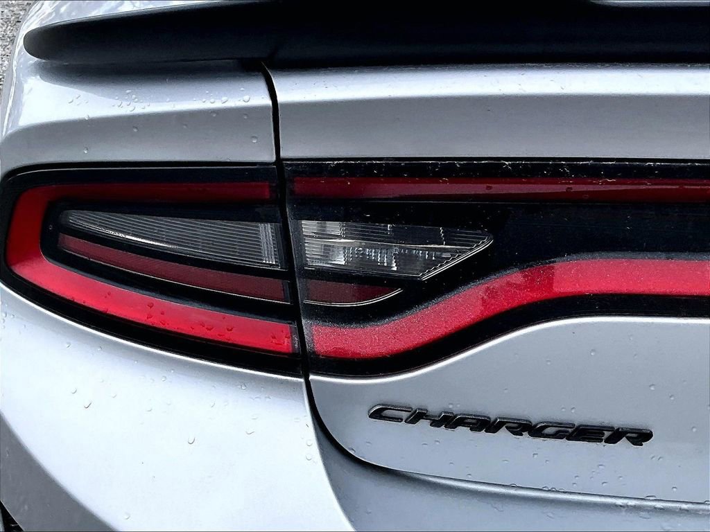 Used 2023 Dodge Charger R/T w/ Blacktop Package image 21