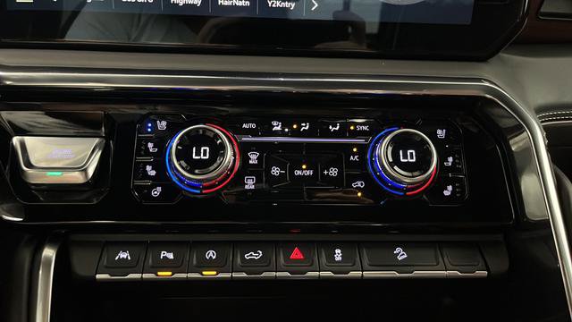 Used 2025 GMC Sierra 1500 Denali Ultimate AWD/4WD image 18