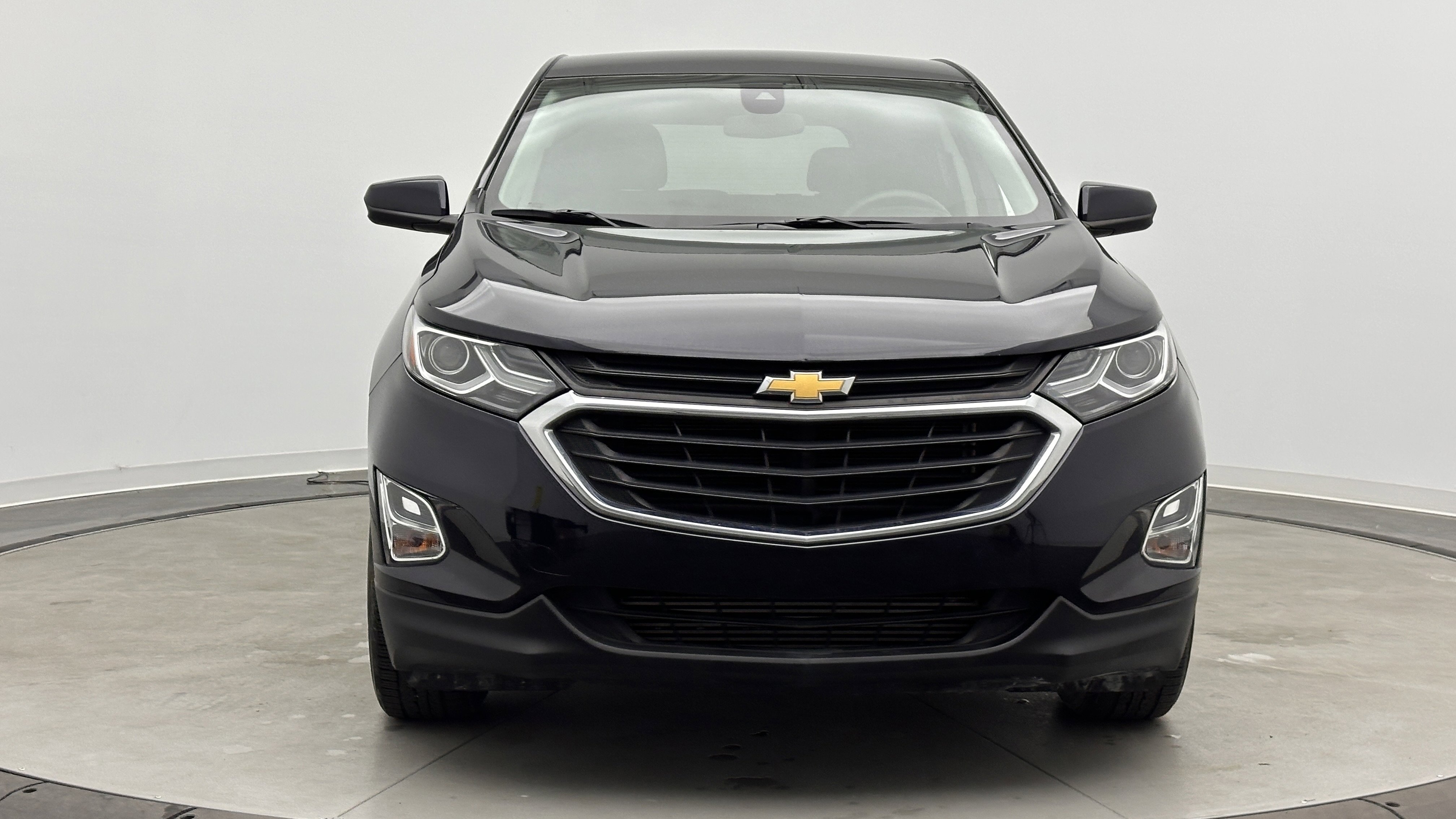 Used 2021 Chevrolet Equinox LT image 2