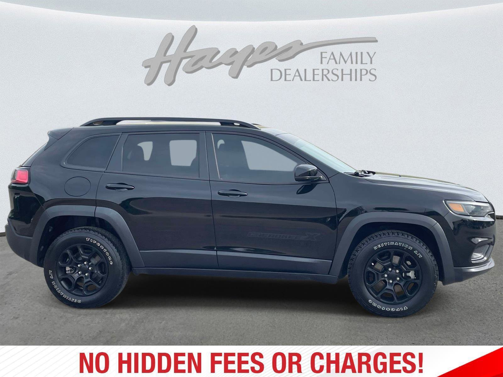 Used 2022 Jeep Cherokee Latitude AWD/4WD image 2