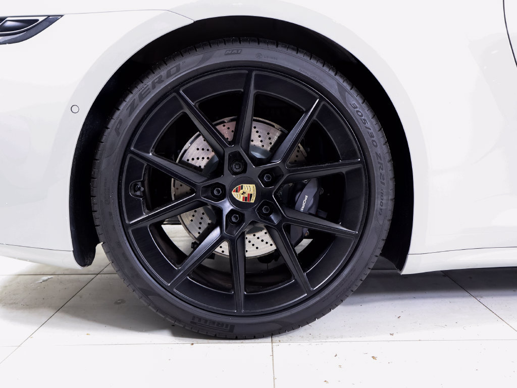 Certified 2026 Porsche 911 Carrera RWD image 25