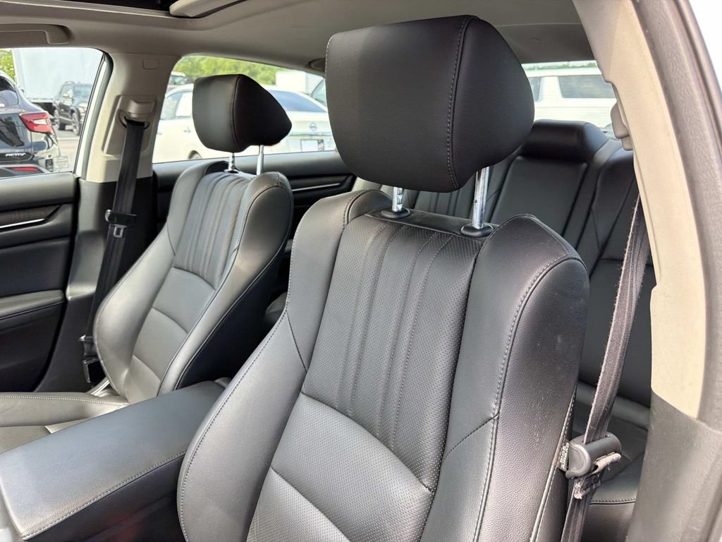 Used 2022 Honda Accord EX-L image 22
