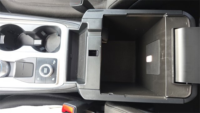 Used 2020 Ford Explorer XLT w/ Comfort Package image 40