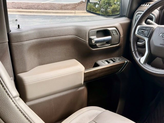 Used 2021 Chevrolet Silverado 1500 LT Trail Boss w/ LPO, Dark Essentials Package AWD/4WD image 21