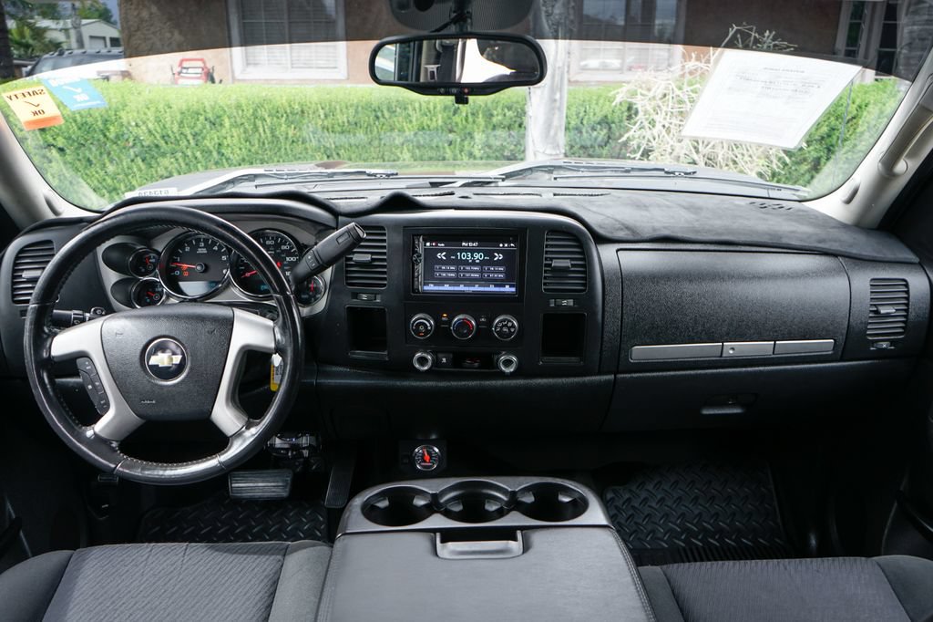 Used 2010 Chevrolet Silverado 2500 LT RWD image 25