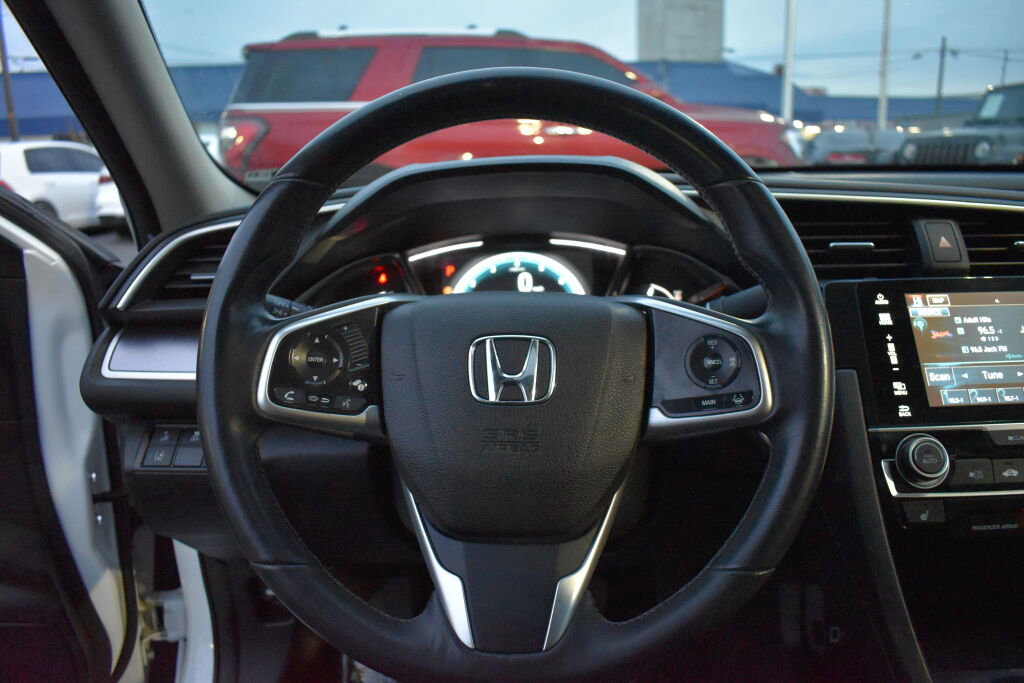 Used 2017 Honda Civic Touring image 17