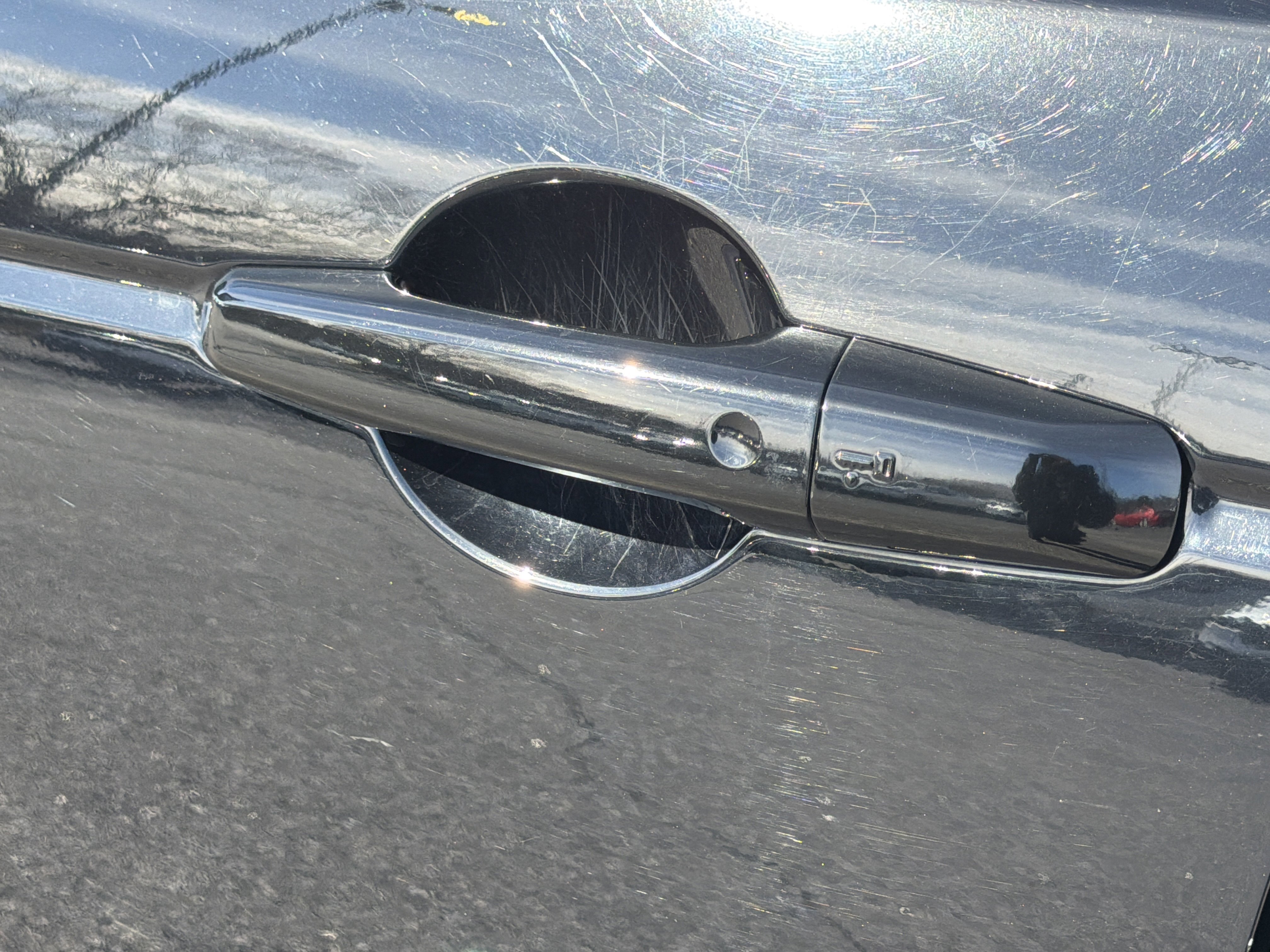 Used 2020 Land Rover Discovery Sport SE R-Dynamic image 24