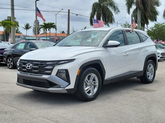 Certified 2026 Hyundai Tucson SE FWD image 2