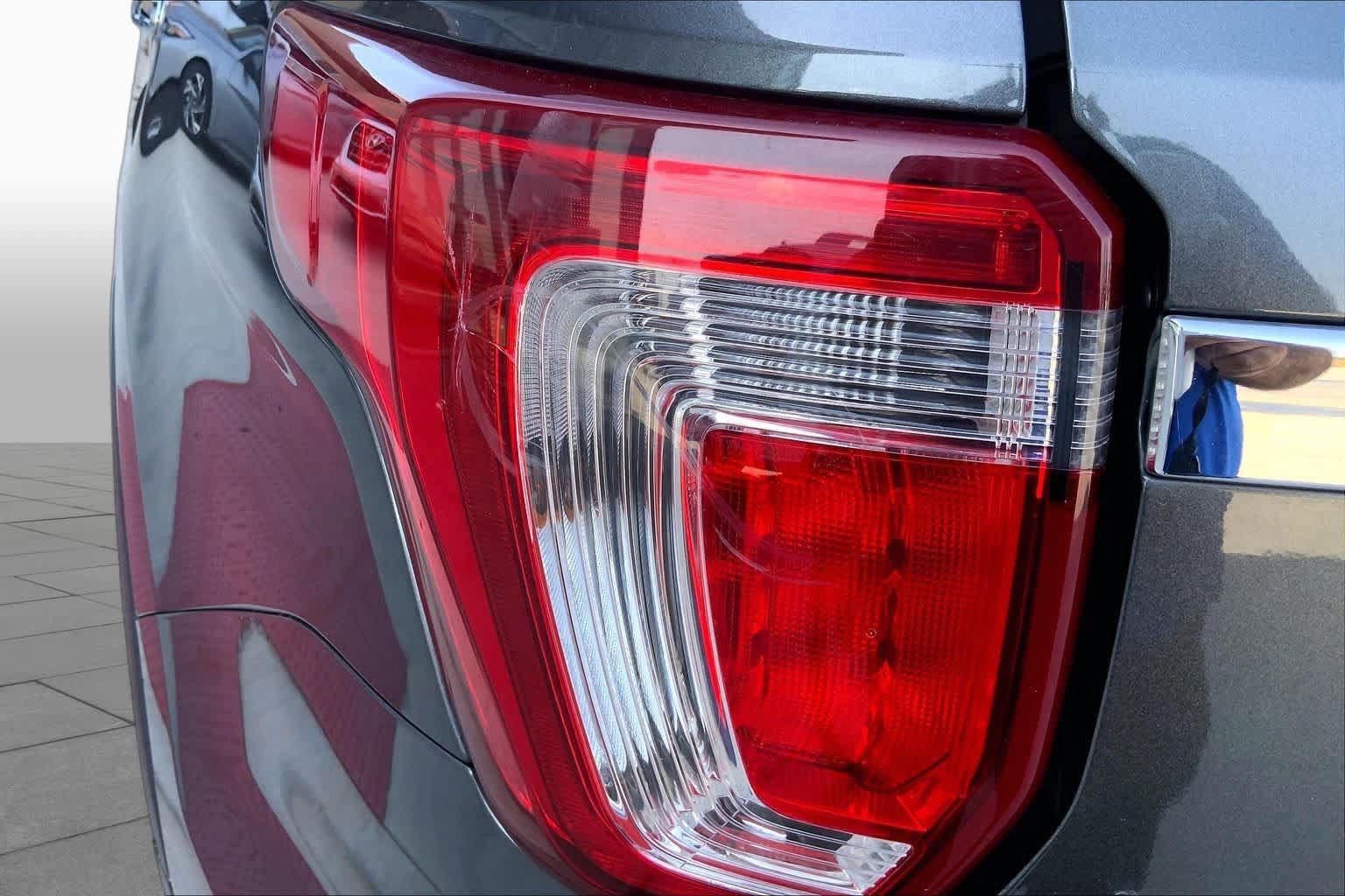 Used 2016 Ford Explorer Limited FWD image 28
