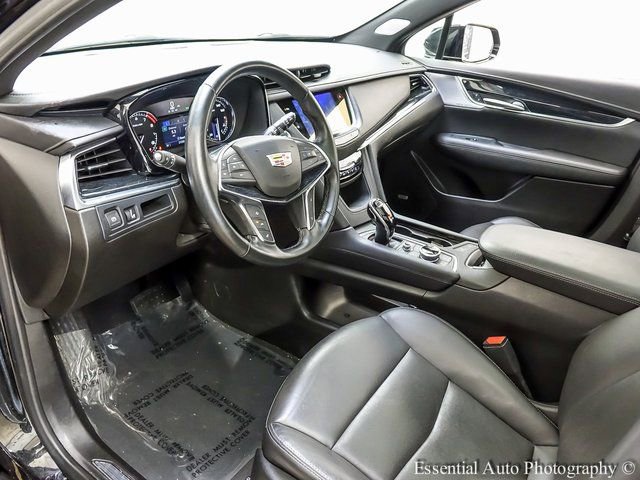 Used 2025 Cadillac XT5 Premium Luxury FWD image 10
