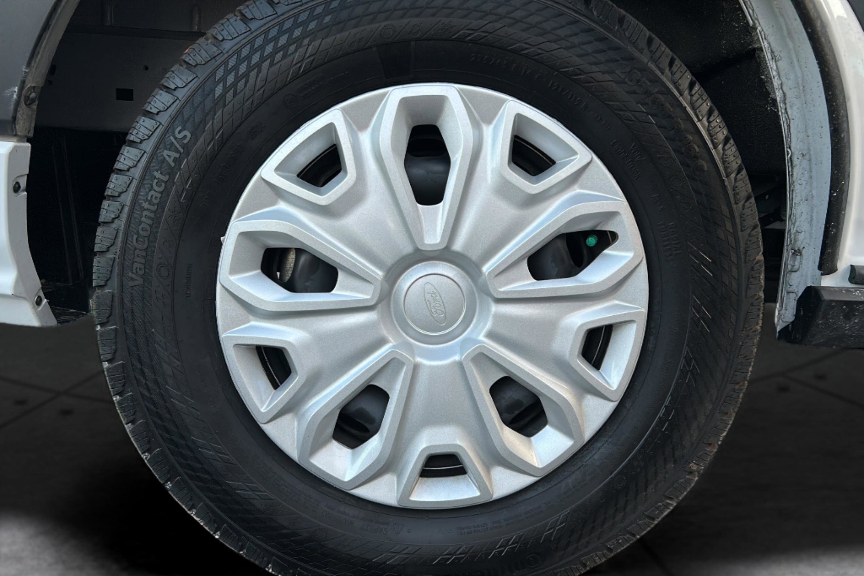 Used 2025 Ford Transit 350 XLT image 43