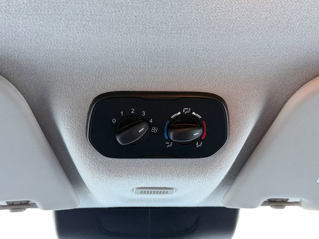 Used 2016 Ford Transit 350 XL image 25