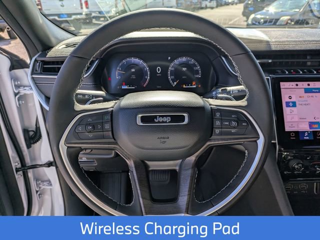 New 2025 Jeep Grand Cherokee Limited w/ Luxury Tech Group II image 14