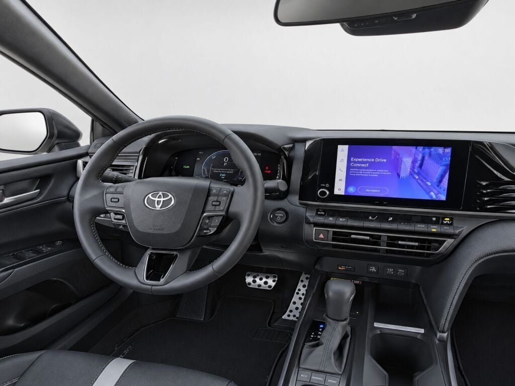 Certified 2026 Toyota Camry SE FWD image 19