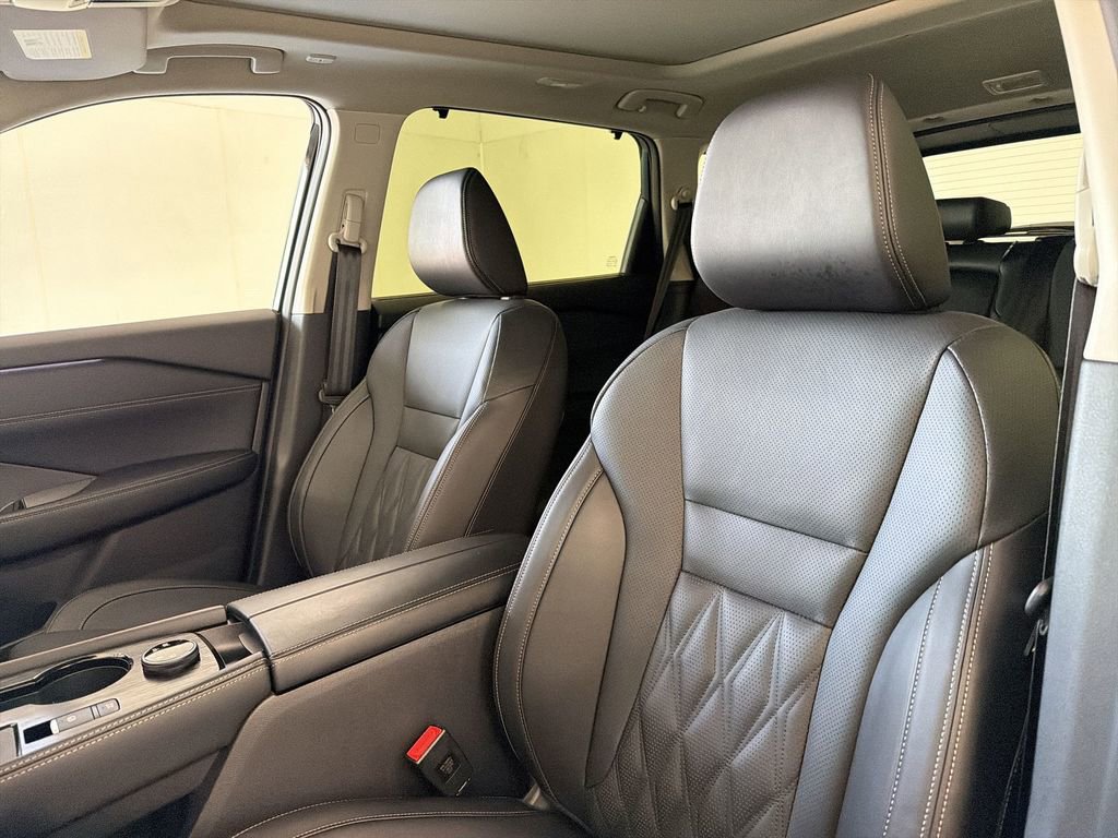 Certified 2026 Nissan Rogue Platinum w/ Platinum Premium Package image 21