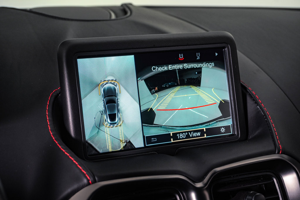 Used 2019 Aston Martin V8 Vantage Coupe RWD image 28