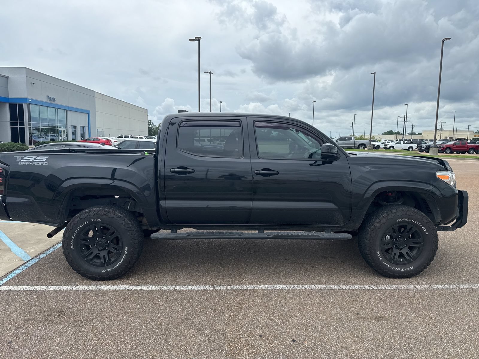 Used 2020 Toyota Tacoma SR w/ SR Convenience Package RWD image 4