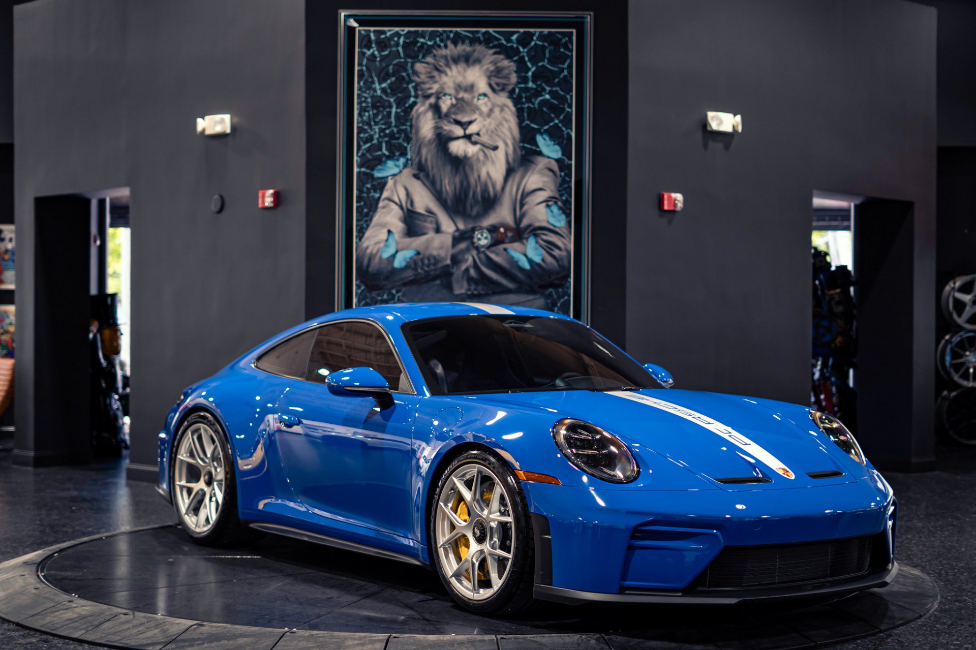 Used 2026 Porsche 911 GT3 RWD image 18