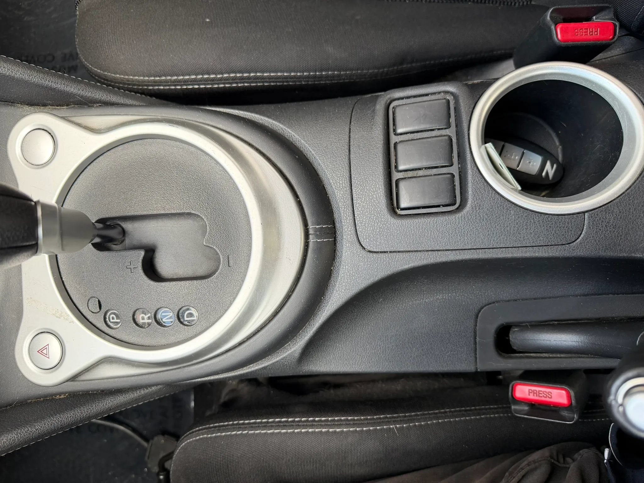 Used 2012 Nissan 370Z Coupe RWD image 17