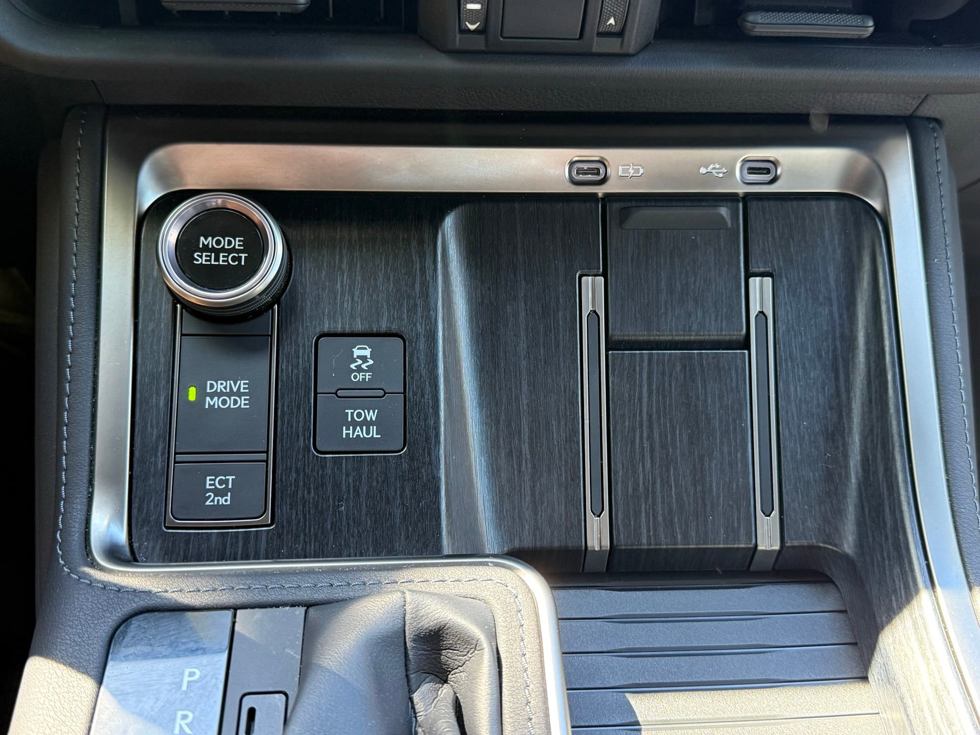 Used 2024 Lexus GX 550 550 Premium+ w/ Accessory Package (Z1) image 46