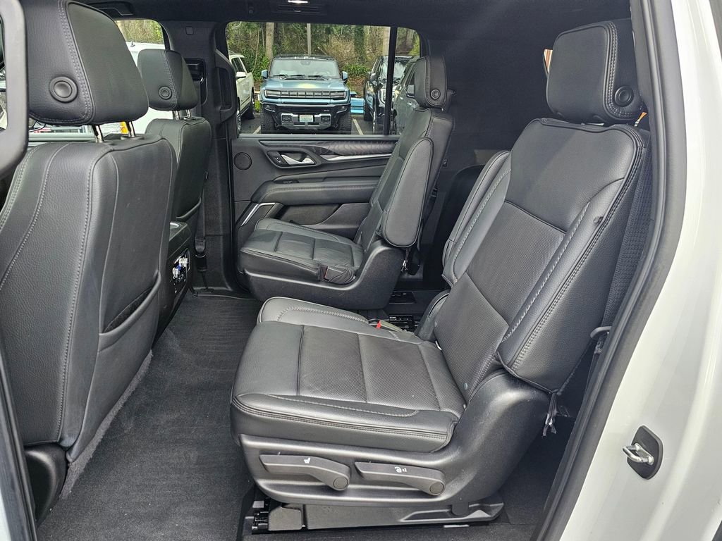 Used 2022 GMC Yukon XL Denali w/ Max Trailering Package image 17