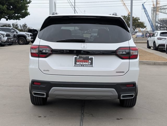 Used 2025 Honda Pilot Touring image 7
