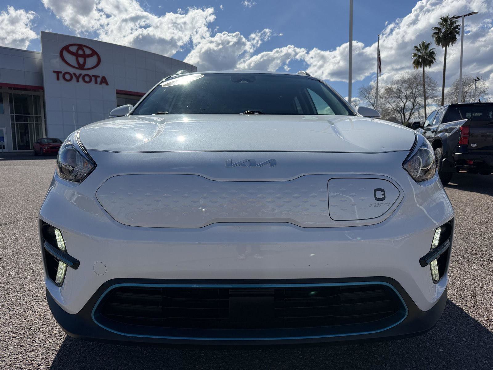 Used 2022 Kia Niro EX Premium w/ Cold Weather Package image 10