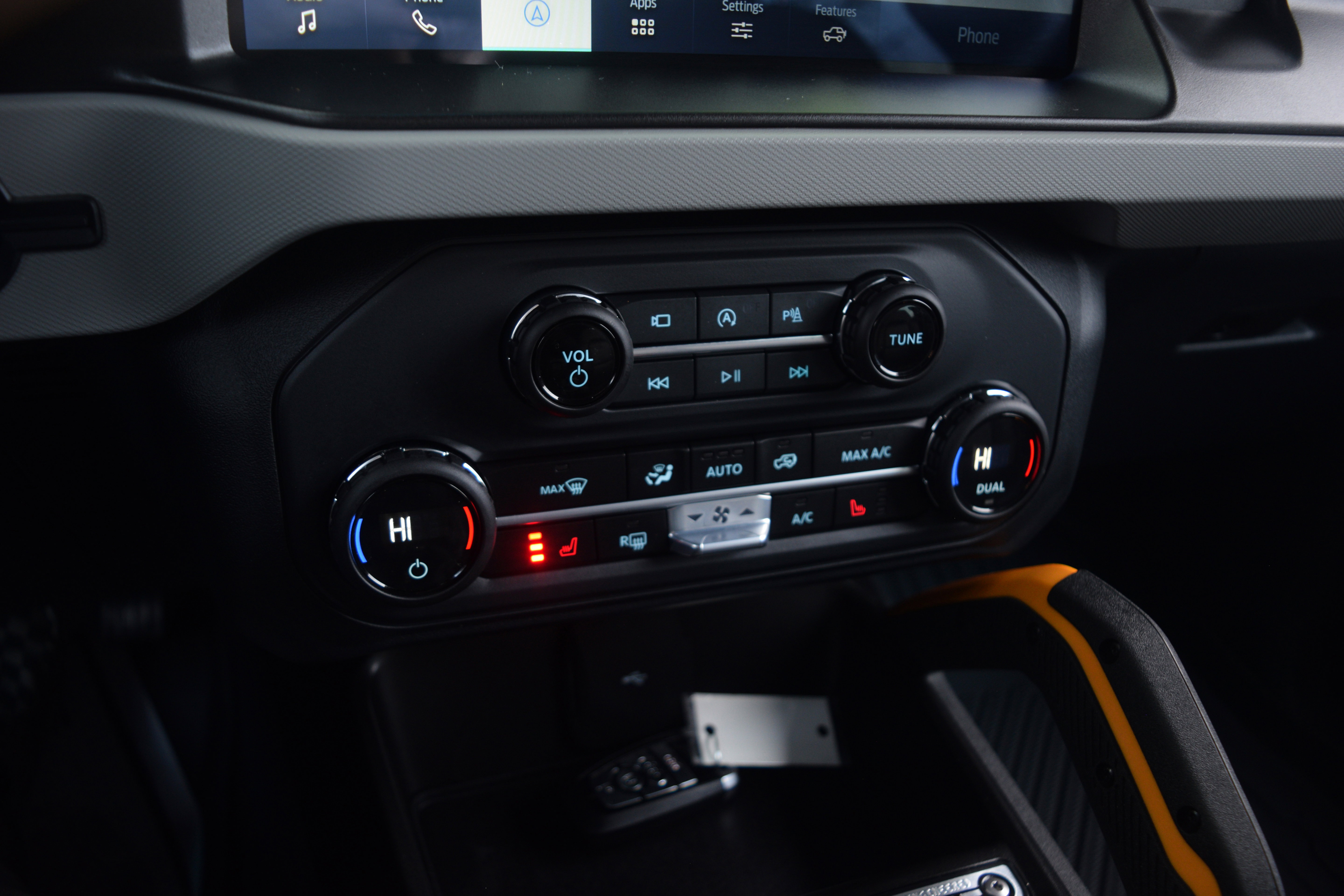 Used 2023 Ford Bronco Badlands w/ Sasquatch Package image 11