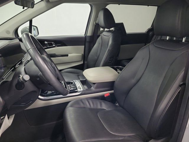 Used 2024 Kia Carnival SX FWD image 21
