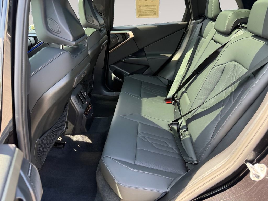 Certified 2025 BMW X3 xDrive30i w/ Premium Package AWD/4WD image 13