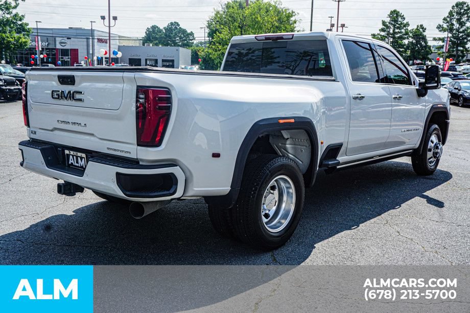 Used 2024 GMC Sierra 3500 Denali Ultimate AWD/4WD image 5
