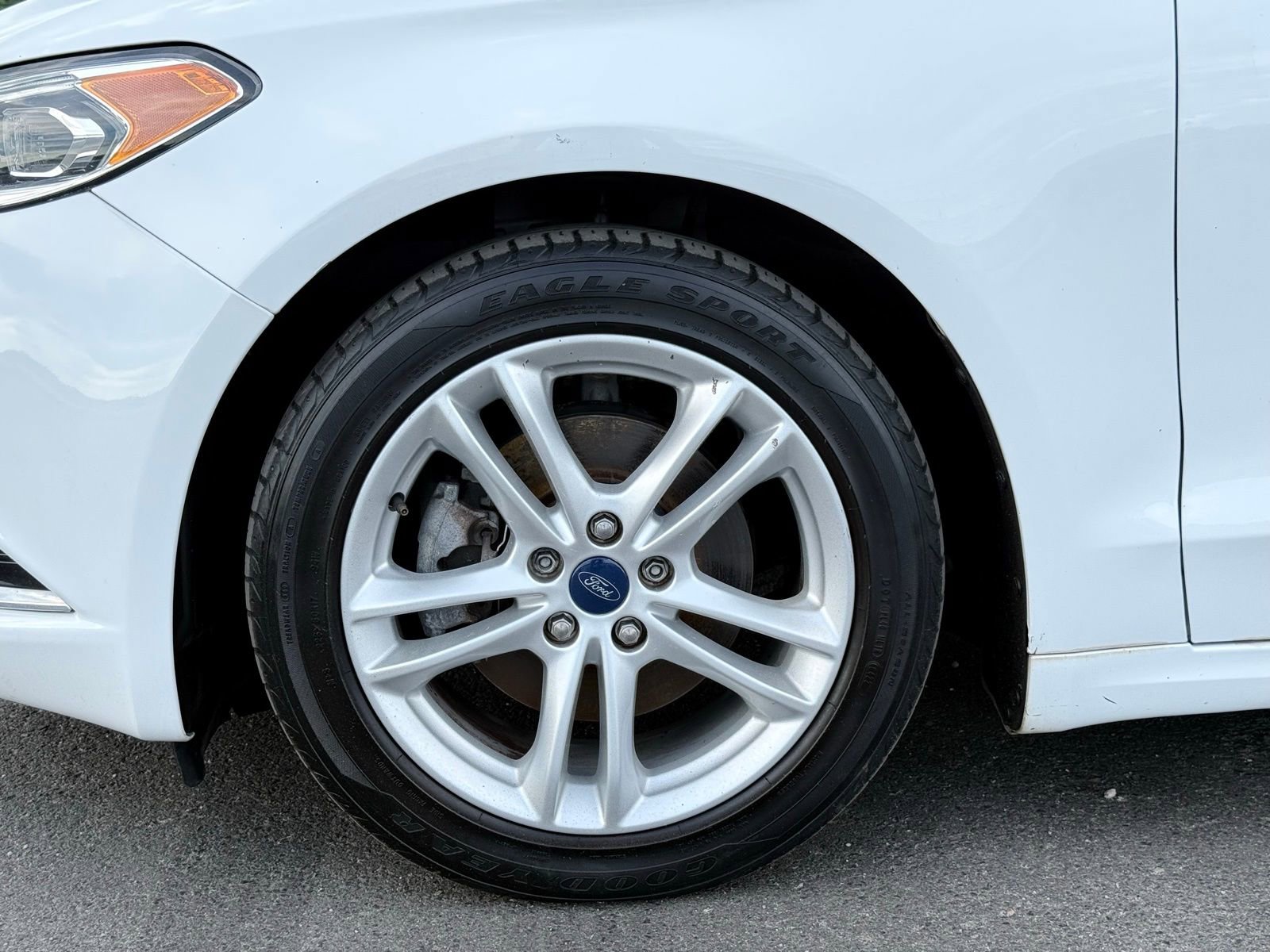 Used 2018 Ford Fusion SE w/ Equipment Group 602A FWD image 11