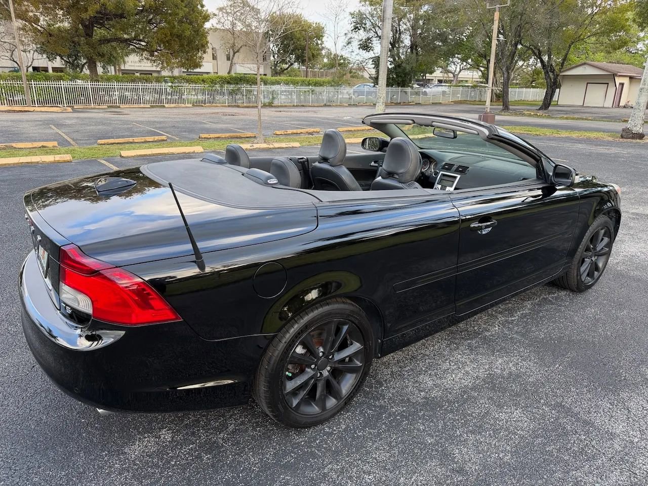 Used 2013 Volvo C70 T5 image 34