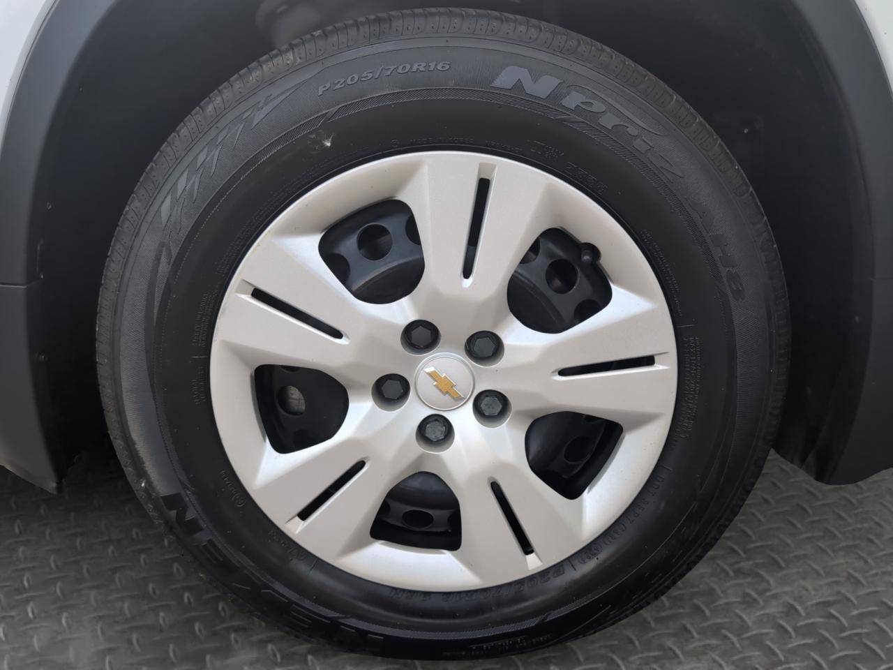 Used 2017 Chevrolet Trax LS FWD image 26