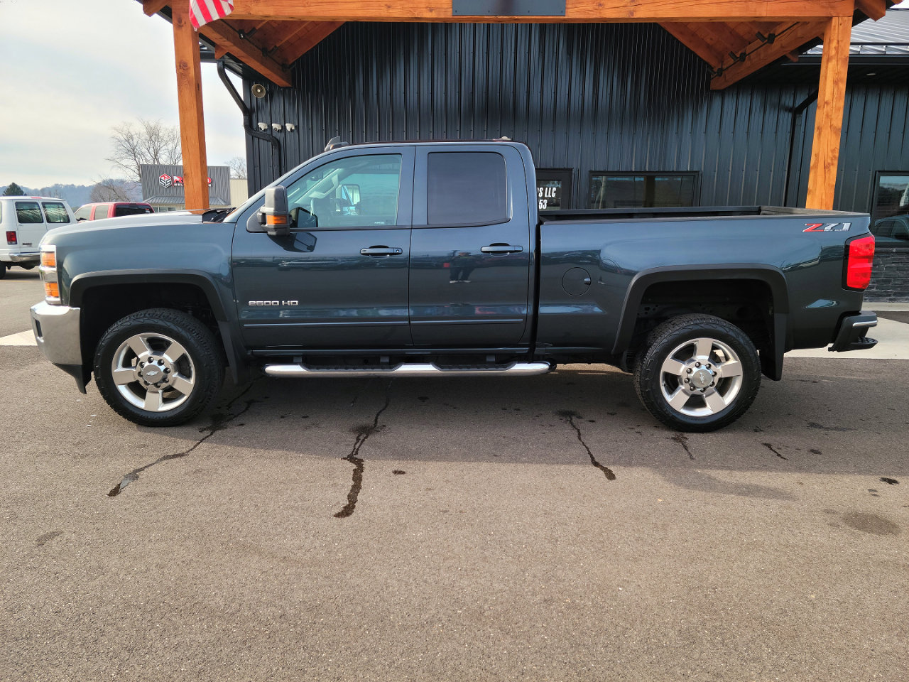 Used 2018 Chevrolet Silverado 2500 LT w/ All Star Edition image 26