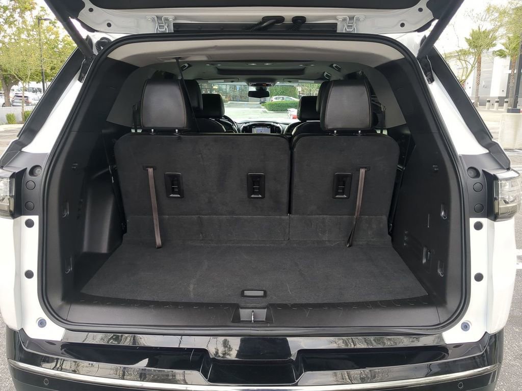 Used 2019 Chevrolet Traverse Premier w/ Redline Edition FWD image 30