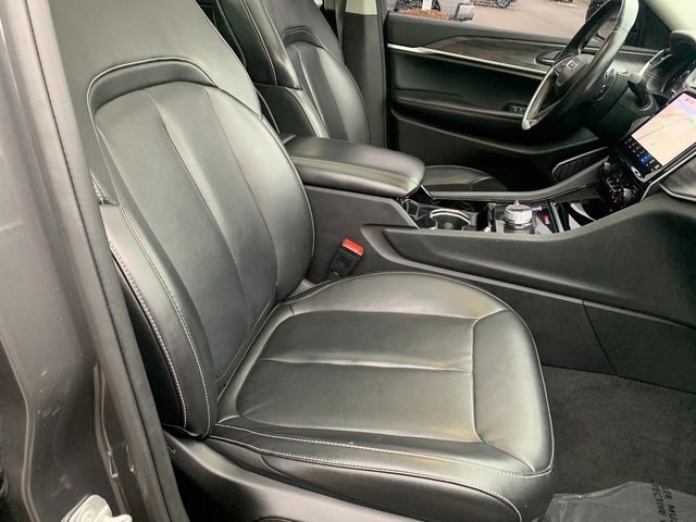 Certified 2022 Jeep Grand Cherokee L Limited image 12