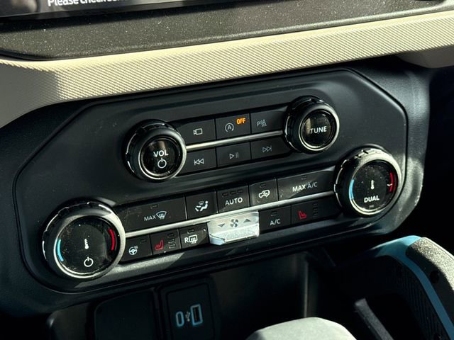 Used 2022 Ford Bronco Wildtrak image 19