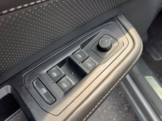 Used 2024 Volkswagen Atlas SE FWD image 26