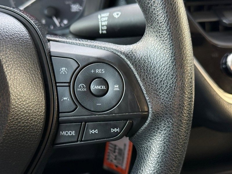 Used 2024 Toyota Corolla LE image 21