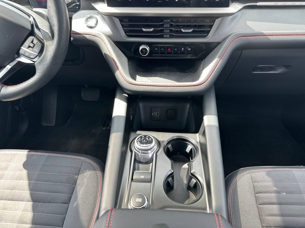 Used 2026 Ford Explorer ST-Line w/ ST-Line Street Pack AWD/4WD image 38
