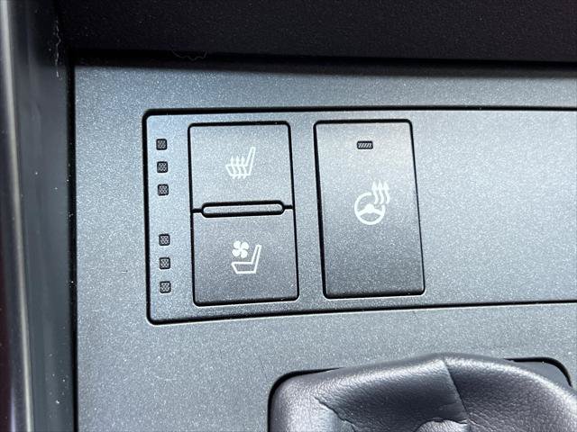 Certified 2023 Lexus IS 350 F Sport w/ Navigation Package RWD image 31